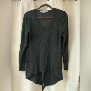 Peter Nygard Charcoal V-Neck Sweater Top